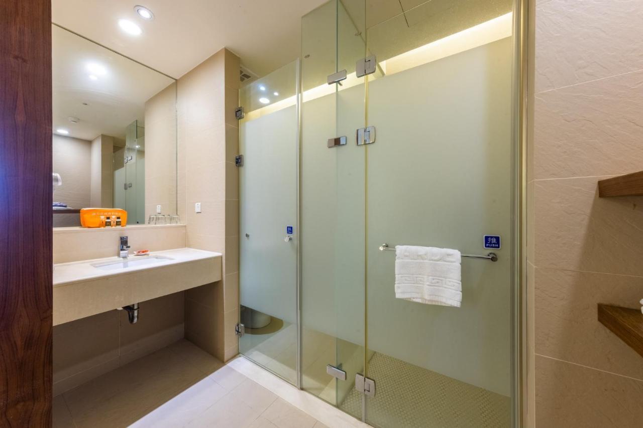 South Garden Hotels And Resorts Taoyuan Dış mekan fotoğraf