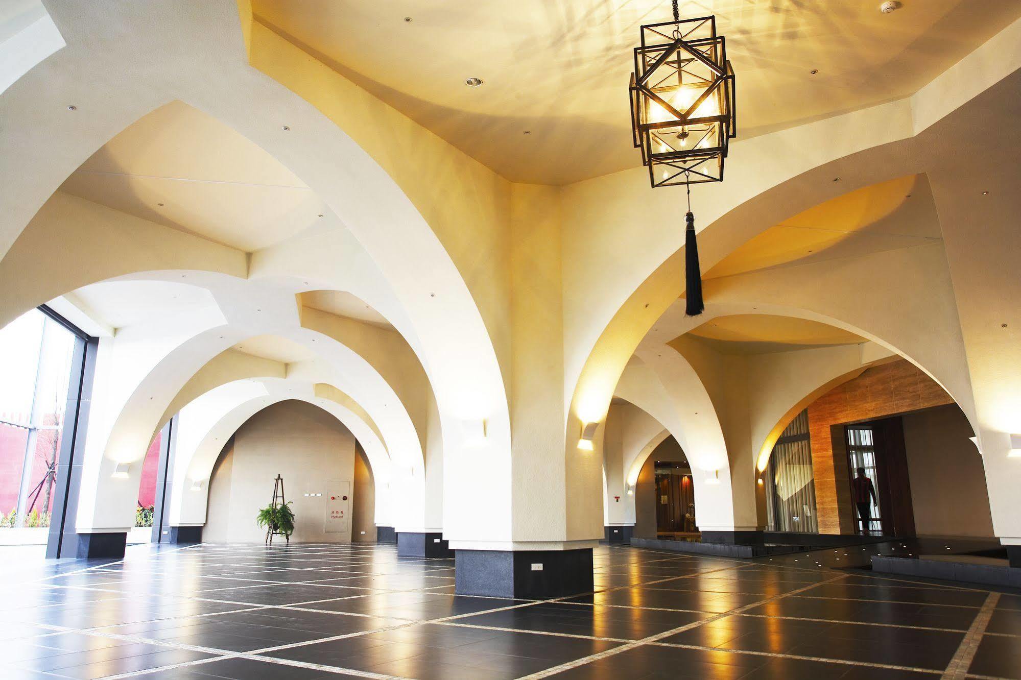 South Garden Hotels And Resorts Taoyuan Dış mekan fotoğraf